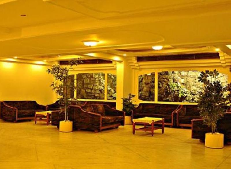 Hotel Golden Plaza Ahmedabad Exterior foto